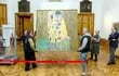 El beso, el más célebre cuadro del pintor austriaco Gustav Klimt.