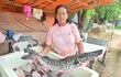 Hay mucha confusión respecto a  la mortandad, dicen vendedores de pescado, quienes aseguran que sus ejemplares están sanos.