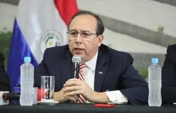 Solicitan información de Itaipú a su director general paraguayo, Manuel María Cáceres.