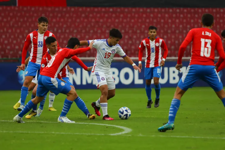 La selección de Paraguay se despidió este domingo del hexagonal final del Campeonato Sudamericano sub'17 con una victoria por 1-0 sobre Chile.
