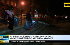 Asisten a indígenas que se encuentran en la Plaza Uruguaya