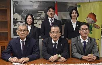 Voluntarios japoneses llegaron al país para ofrecer cooperación técnica en diferentes áreas y visitaron la redacción de ABC.