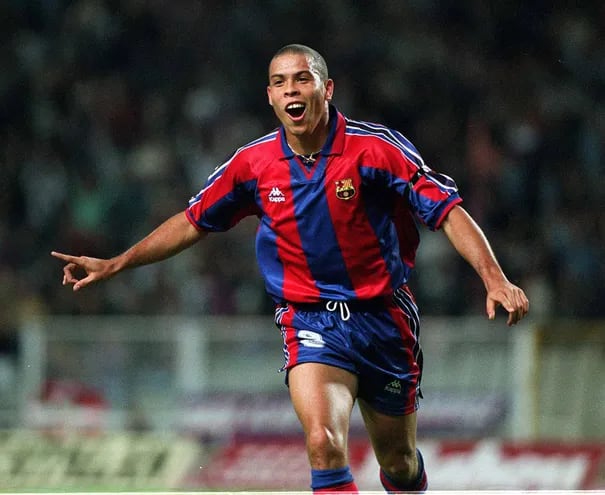 Ronaldo Nazario, con 20 años, marcó 47 goles en 49 partidos con Barcelona.