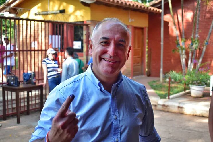 Carlos Barreto, candidato único a gobernador de Guairá.