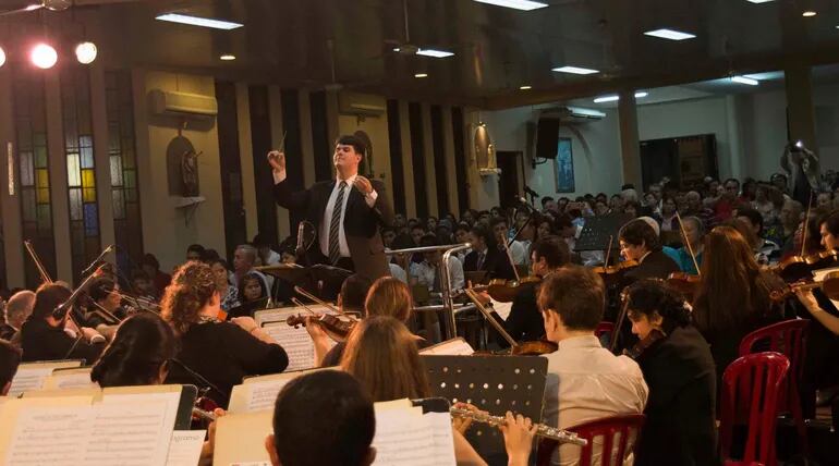 La Orquesta Sinfónica de la Ciudad de Asunción (OSCA) actuará hoy en Lambaré, bajo la dirección de José Miguel Echeverría.