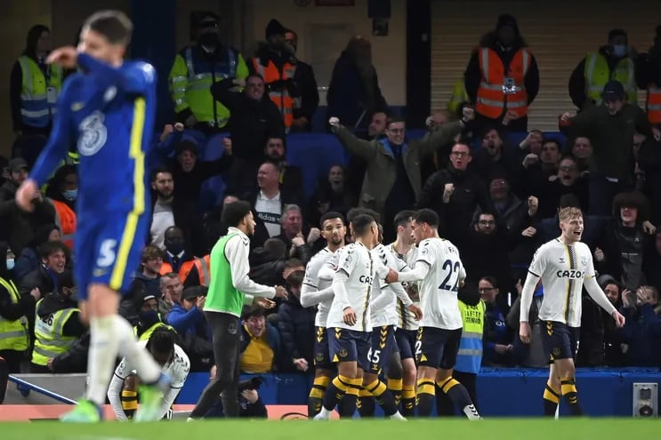 Los jugadores del Everton festejan el tanto contra el Chelsea por la jornada 18 de la Premier League.