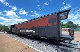 Vagón de tren convertido en museo revive la historia de Puerto Casado