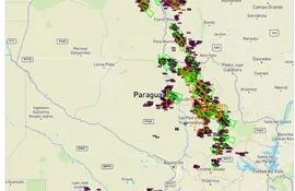 La Dirección Nacional de Meteorología de Hidrología muestra en su mapa las descargas eléctricas asociadas a tormentas que se desarrollan sobre varios puntos del país.