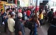 Ayer, solamente hasta el mediodía habían pasado por la Estación de Buses de Asunción al menos 10.000 personas.