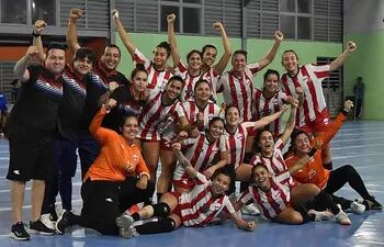 El festejo de las Guerreras al culminar su último partido con victoria frente a Chile, en el torneo repechaje en Managua, Nicaragua.