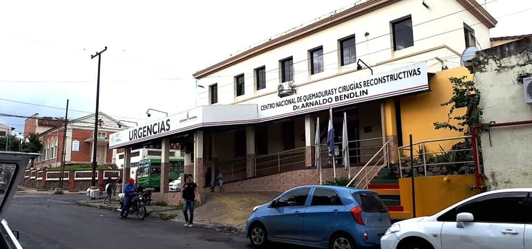 Fachada del Centro Nacional de Quemaduras y Cirugías Reconstructivas (CENQUER).