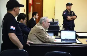Gerardo Stadecker durante el juicio en su contra por el feminicidio de su esposa, Sabryna Breuer.
