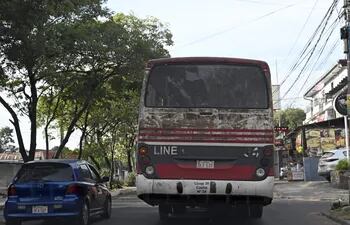 Estado aumentará el subsidio del pasaje de los buses convencionales que ni se limpian.