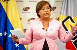 tibisay-lucena-directora-del-poder-electoral-venezolano-organismo-que-hasta-ahora-ha-cumplido-todas-las-pretensiones-chavistas-efe-203123000000-1487693.jpg