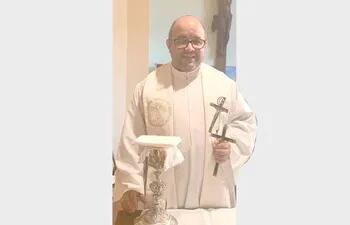 Padre Rafael Fleitas en el 2019, actualmente sancionado por pecar contra el sexto mandamiento y denunciado por coacción sexual.