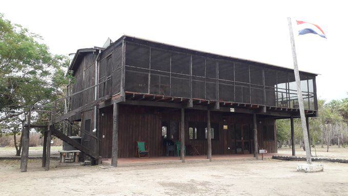 Estación "Los tres gigantes" en la reserva Pantanal Paraguayo, Chaco.