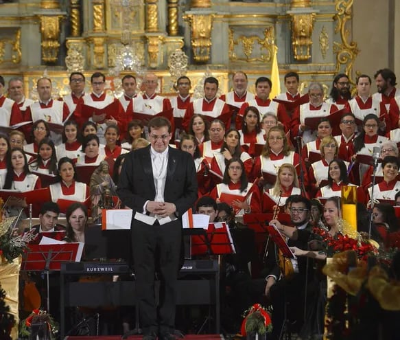 El coro de la Schola Cantorum se presentará mañana en el Teatro Municipal "Ignacio A. Pane".