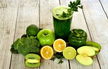 Los jugos verdes ayudan a que podamos consumir mayor cantidad de frutas o vegetales. Foto: Pixabay.