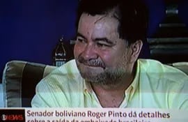 fotograma-de-un-programa-televisivo-de-la-red-globo-en-el-que-el-senador-boliviano-roger-pinto-relato-como-logro-salir-de-la-embajada-en-la-paz-donde-211805000000-593458.jpg