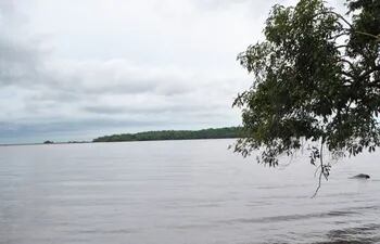 el-legendario-lago-ypoa-que-esta-protegido-por-leyes-pero-abandonado-por-las-autoridades-publicas--213509000000-1628351.jpg