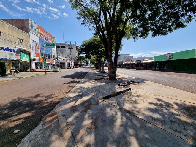 Así se ve esta mañana el microcentro comercial de Salto del Guairá, sin movimiento por el asueto municipal decretado por el Día del Trabajador.