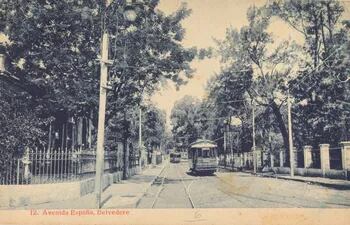 Asunción, avenida España, hacia 1910.