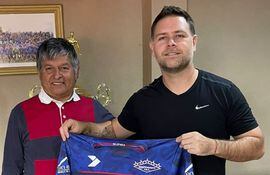 Daniel Farrar (36 años), fue presentado ayer como nuevo entrenador de Independiente de Campo Grande (Foto: Independiente CG)