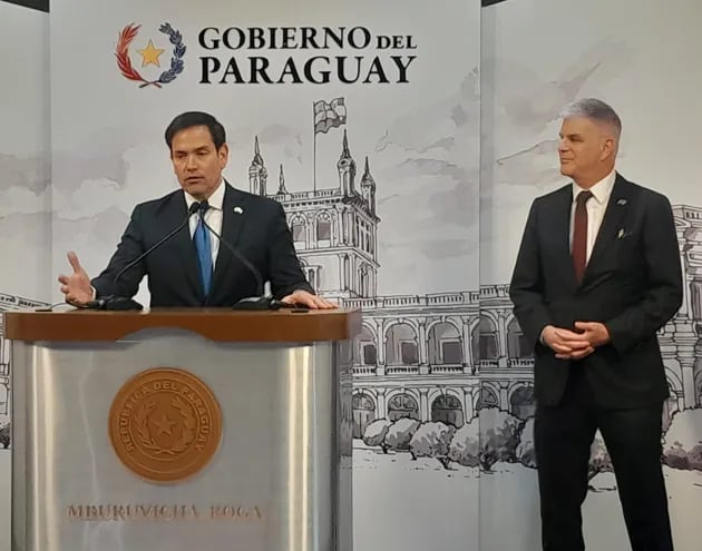 El senador republicano norteamericano Marco Rubio y el embajador de Estados Unidos en Paraguay, Marc Ostfield.