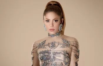 ¡Preciosa! Shakira luciéndose como nueva imagen de la marca británica Burberry.