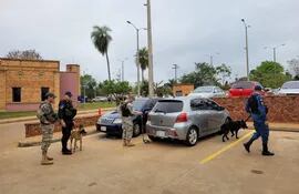 Caacupé: la Policía Nacional inspeccionó en el Palacio de Justicia y no encontraron ningún explosivo.
