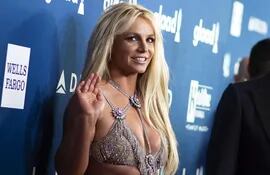 La cantante Britney Spears compartió un audio en YouTube en el que brinda detalles de su experiencia con el tutelaje y la falta de apoyo de su madre.