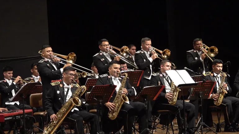 Los músicos de la Policía Nacional se presentarán este martes en el Teatro Municipal, en el primer concierto de temporada.