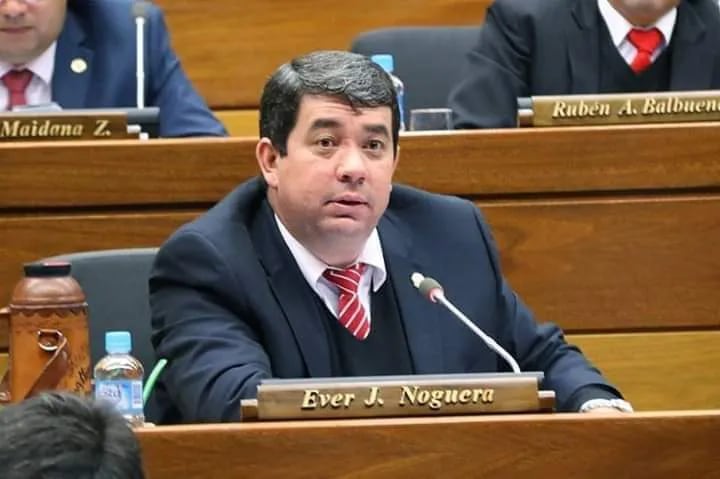 Diputado Éver Noguera (ANR - oficialista), imputado en el caso "merienda escolar" en la Gobernación del Guairá.