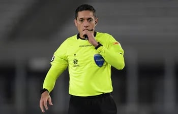 El árbitro Jesús Valenzuela estará en Cerro Porteño - Fortaleza