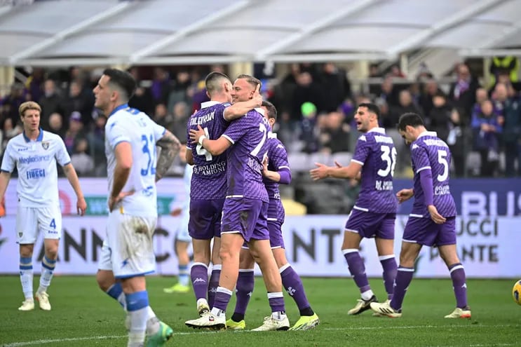 Fiorentina goleó al Frosinone