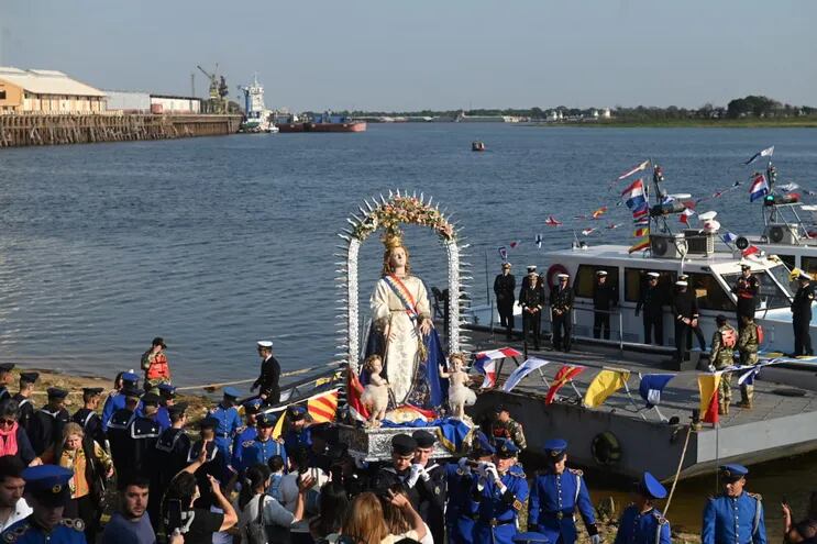 Procesión náutica de la Virgen Nuestra Señora de la Asunción.