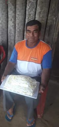 Una de las ultimas fotos tomadas a don Roberto Capatay (62), durante su cumpleaños. El trabajador ishir murió en territorio del Brasil, donde trabajaba en un establecimiento ganadero.