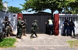 Sede de la Morgue Judicial en Asunción, donde fueron inspeccionados los cinco fallecidos el domingo pasado en una refriega en la comunidad Jasuka Venda, en el Cerro Guazú, ubicado en el departamento de Amambay.
