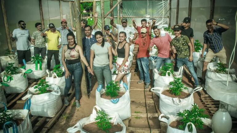 Los jóvenes de Agüerito están trabajando activamente en los preparativos para la Fiesta de la Cosecha, el próximo domingo 19 de febrero.