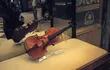 Los instrumentos que lutieres como Stradivari o Giuseppe Antonio Guarneri crearon en la Cremona  (Italia) de los siglos XVII y XVIII  contaban con una fina artesanía, pero su otro secreto eran los químicos usados para bañar la madera, que hasta hoy no se habían identificado.