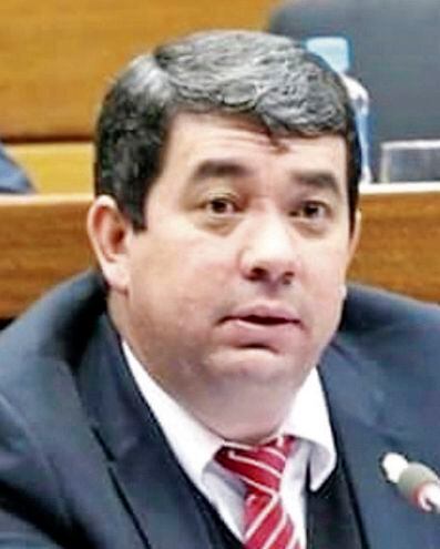 El patrimonio declarado del  diputado Éver Noguera (ANR, oficialista) aumentó un 400% en apenas tres años, según sus DD.JJ.