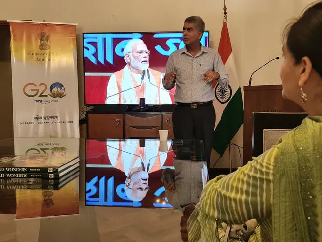 Embajador de la India Yogeshwar Sangwan hizo referencia al mensaje de Modi en recordación de los 200 años del filósofo Maharishi Dayanand Saraswati.