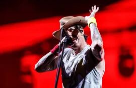 El cantante de la banda estadounidense Red Hot Chili Peppers, Anthony Kiedis, actúa en el Palco Mundo este jueves, en la cuarta jornada del Rock in Rio, en Río de Janeiro.