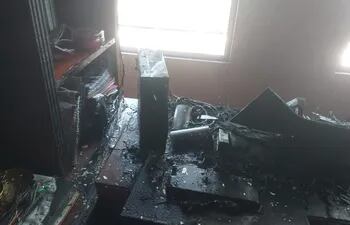 Reportaron un principio de incendio en el Palacio de Justicia esta mañana. El fuego se habría originado en una computadora.