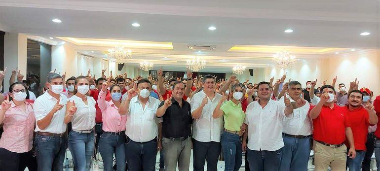 En plenaria departamental se sella la división del liderazgo del diputado Miguel Cuevas en Paraguarí.