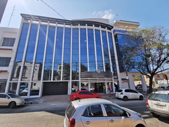 Fachada del nuevo local del Consejo de la Magistratura y Escuela Judicial, ubicada en Tacuary y Cuarta Proyectada.