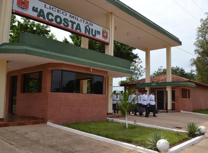 El Liceo Militar Acosta Ñu, en la ciudad de Ypané, es utilizado por cuidadanos que necesitan cumplir la cuarentena.