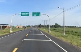 Zona de ingreso al distrito de Yabebyry por el tramo vial terrestre que llega hasta la ciudad de San Ignacio