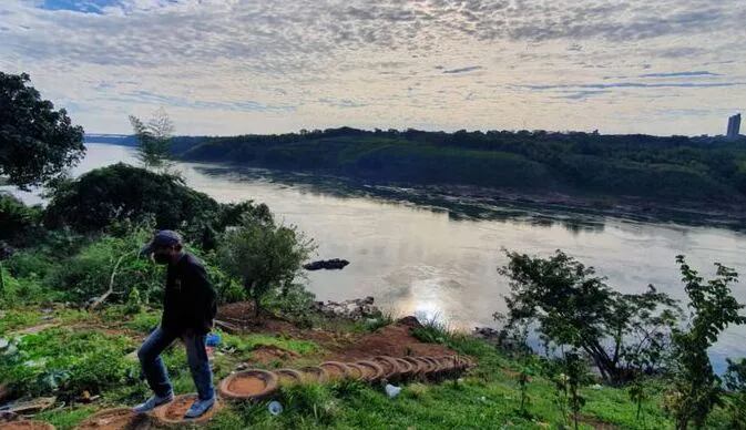 La motocicleta apareció desarmada a orillas del río Paraná. (Foto ilustrativa)