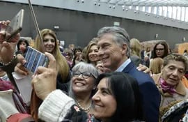 el-presidente-argentino-mauricio-macri-en-un-acto-realizado-en-buenos-aires-efe-235414000000-1607216.jpg